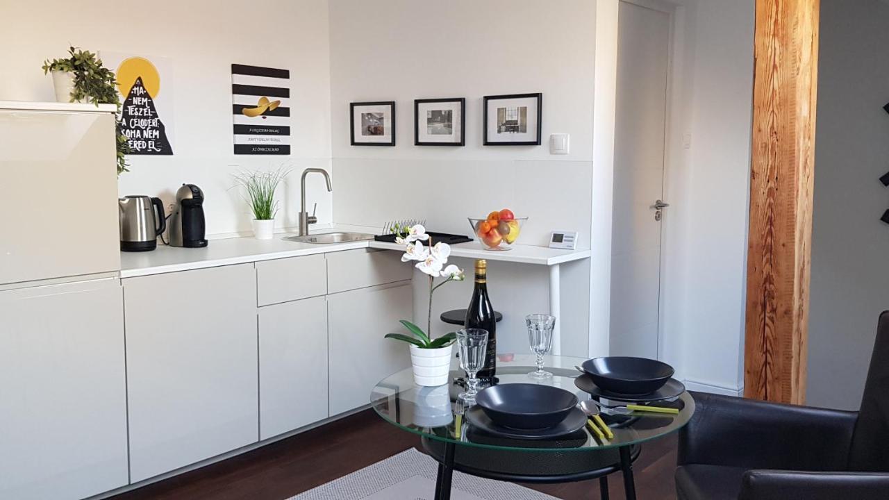 Boutique Ii. Appartement Eger Buitenkant foto